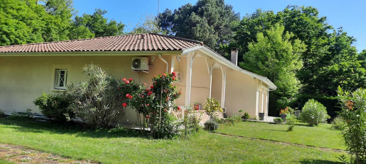 Chambres "Blanches" , Batiment Secondaire Hotel La Caravelle, Vue Jardin Biscarrosse-Plage Exterior photo